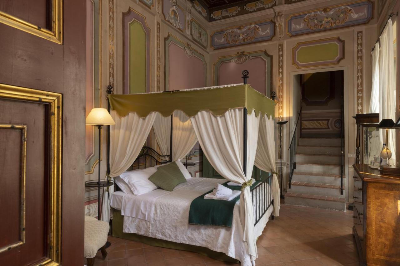 ホテル Castello Costaguti Roccalvecce エクステリア 写真