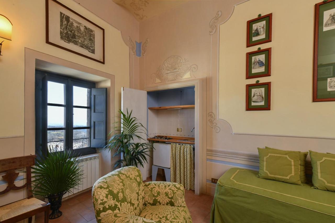 ホテル Castello Costaguti Roccalvecce エクステリア 写真