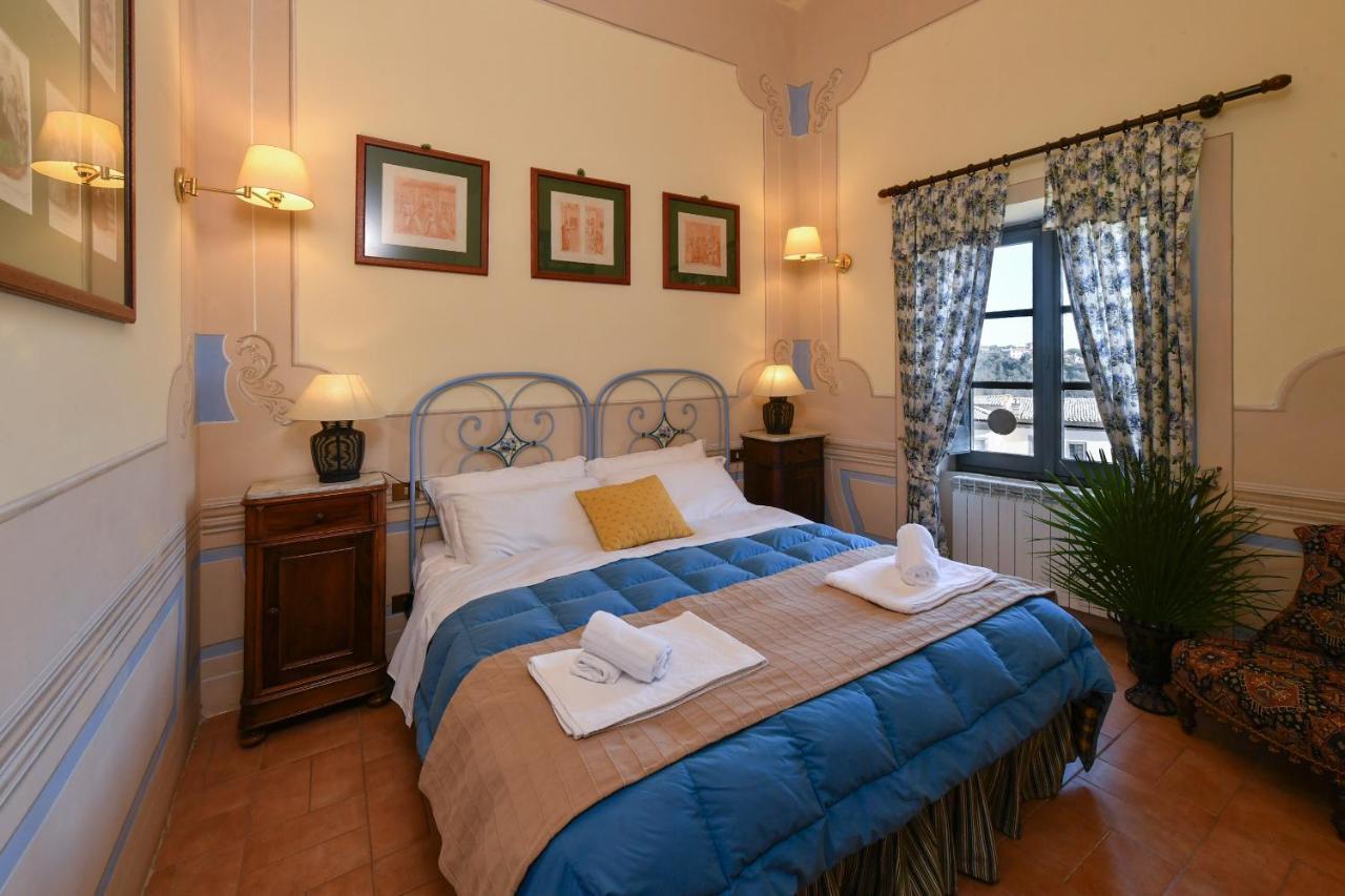 ホテル Castello Costaguti Roccalvecce エクステリア 写真