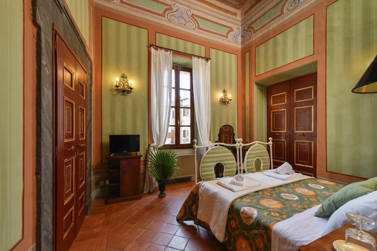 ホテル Castello Costaguti Roccalvecce エクステリア 写真