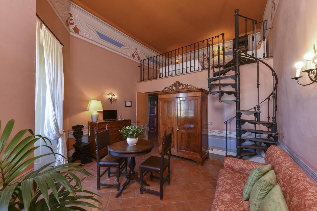 ホテル Castello Costaguti Roccalvecce エクステリア 写真