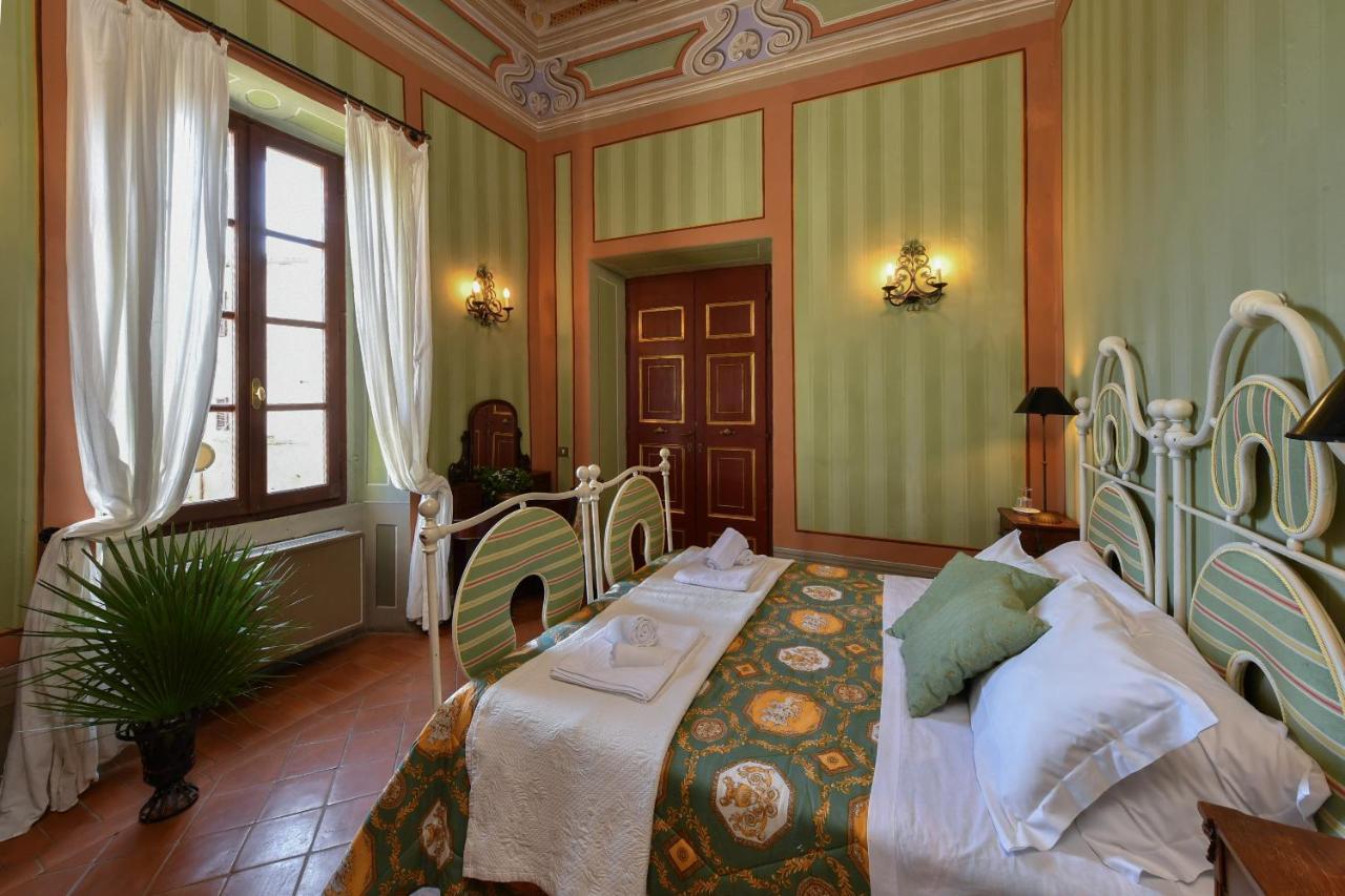 ホテル Castello Costaguti Roccalvecce エクステリア 写真