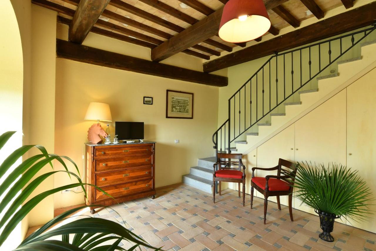 ホテル Castello Costaguti Roccalvecce エクステリア 写真