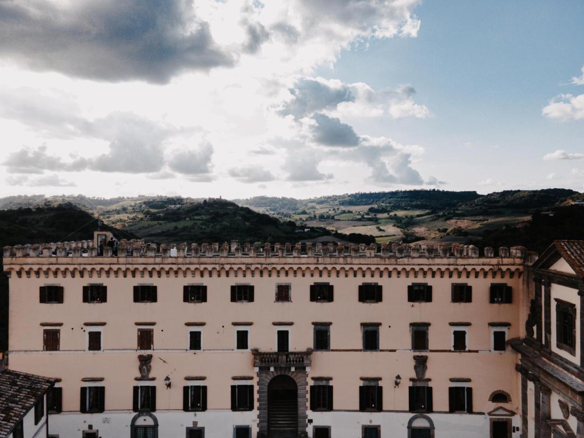 ホテル Castello Costaguti Roccalvecce エクステリア 写真